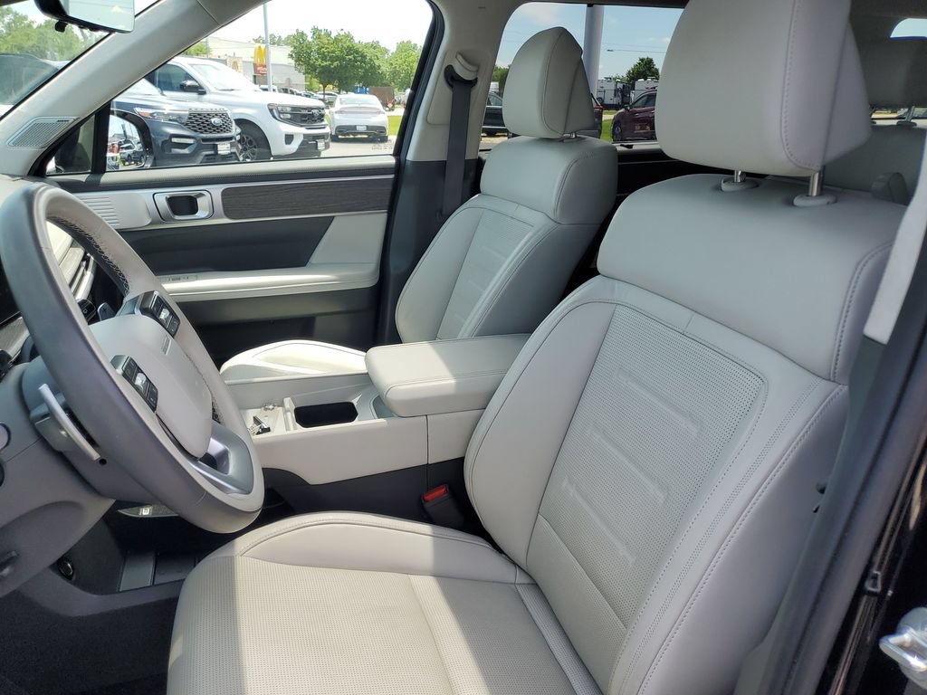 Used 2024 Hyundai Santa Fe Calligraphy AWD/4WD image 16