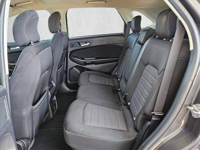 Certified 2019 Ford Edge SE image 16