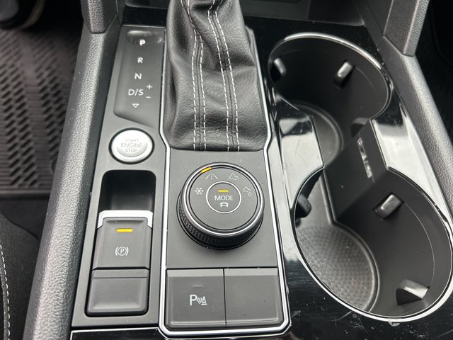 Used 2023 Volkswagen Atlas SEL AWD/4WD image 24