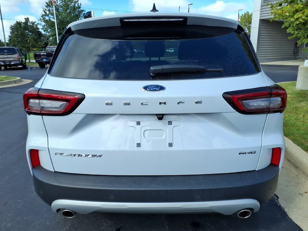 Certified 2025 Ford Escape Platinum AWD/4WD image 5