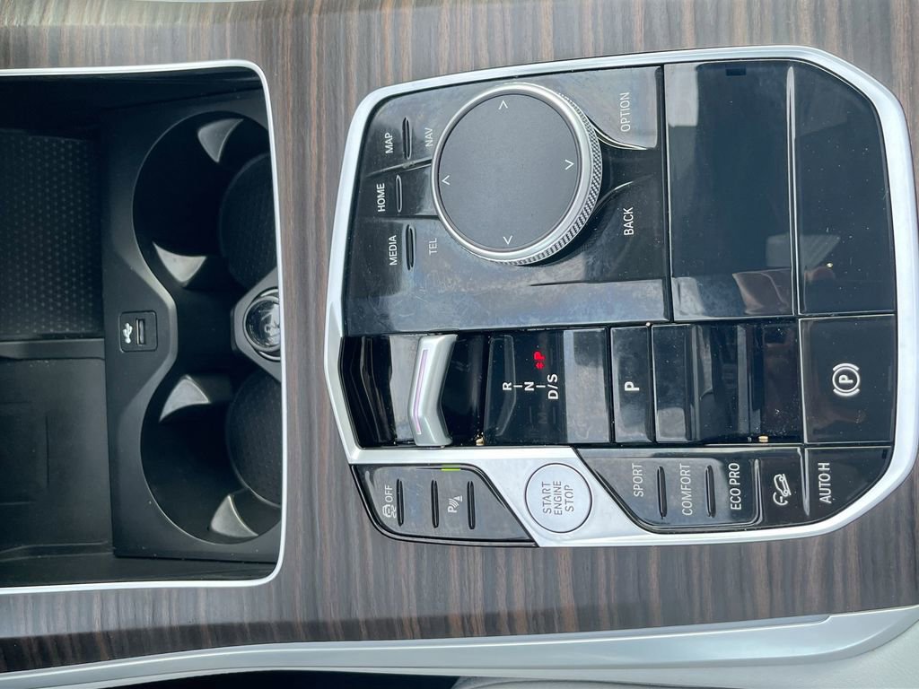 Used 2025 BMW X5 xDrive40i w/ Climate Comfort Package image 20