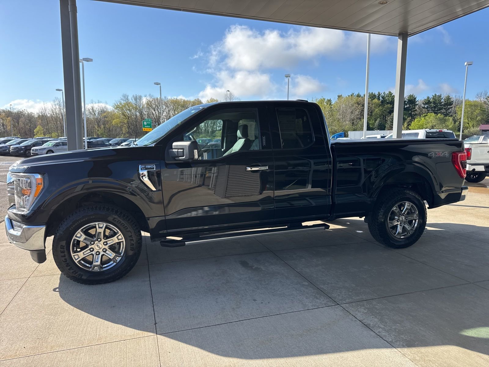 Certified 2023 Ford F150 XLT w/ Equipment Group 302A High AWD/4WD image 4