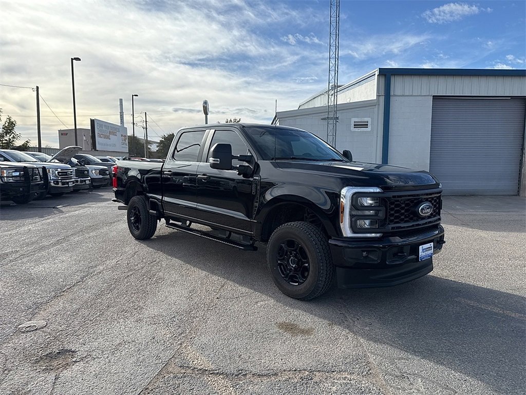 Certified 2025 Ford F250 XL w/ STX Appearance Package image 7