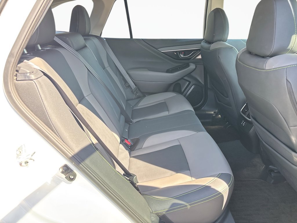 Used 2023 Subaru Outback Onyx Edition AWD/4WD image 16