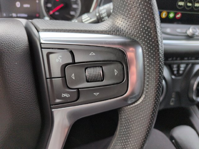 Used 2025 Chevrolet Blazer LT AWD/4WD image 33
