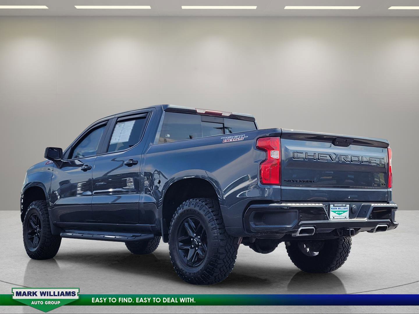 Used 2019 Chevrolet Silverado 1500 LT Trail Boss AWD/4WD image 6