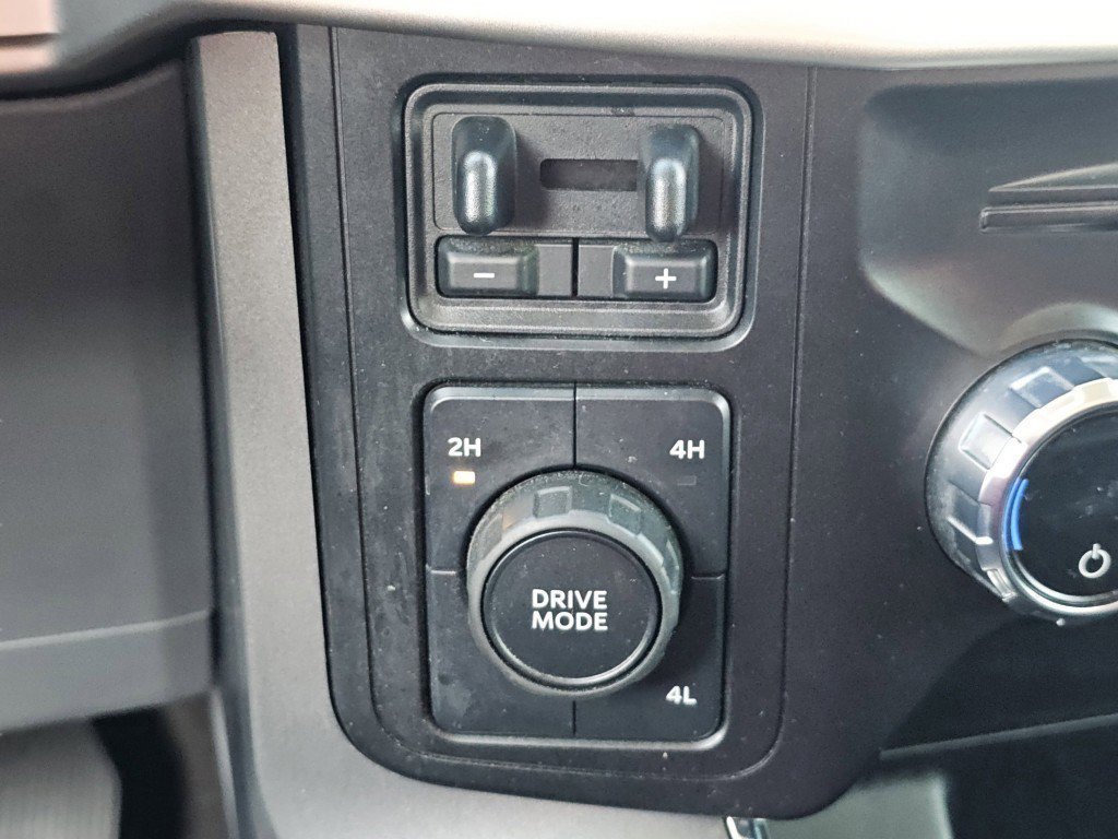 Certified 2021 Ford F150 XLT w/ Equipment Group 302A High image 17