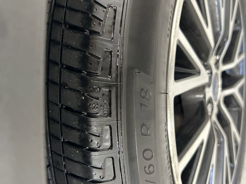 Certified 2022 Ford Escape Titanium image 50