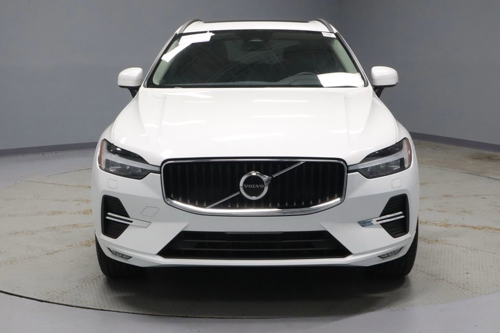 Used 2023 Volvo XC60 B5 Core AWD/4WD image 8