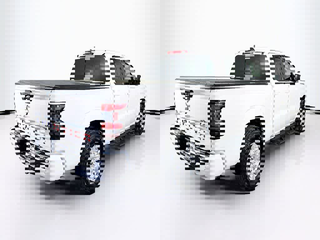 Used 2024 Nissan Frontier SV w/ Technology Package image 5