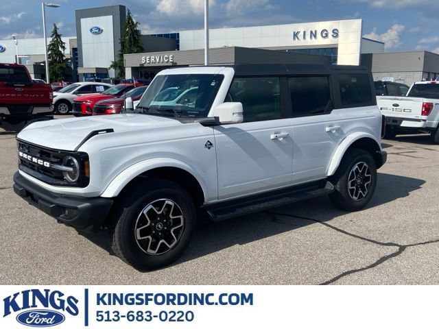 Certified 2025 Ford Bronco Outer Banks AWD/4WD image 1