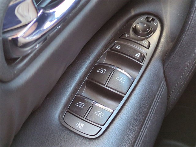 Used 2021 Nissan Armada SL image 25