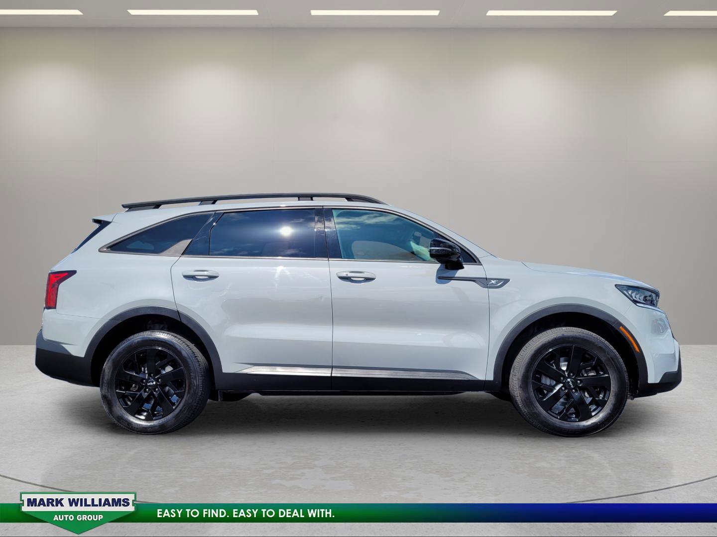 Used 2022 Kia Sorento S AWD/4WD image 2