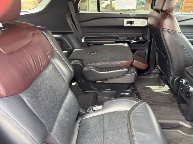 Certified 2021 Ford Explorer Platinum w/ Equipment Group 601A AWD/4WD image 11