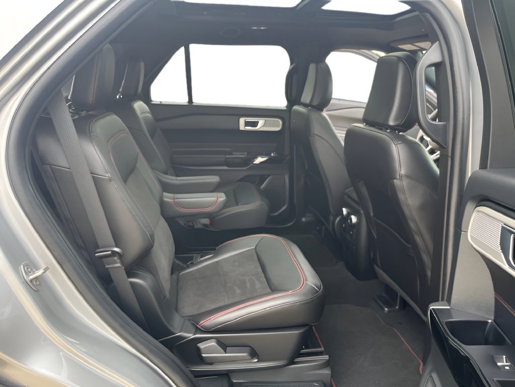 Certified 2023 Ford Explorer ST-Line w/ Class IV Trailer Tow Package AWD/4WD image 30