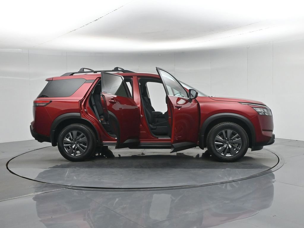 Used 2023 Nissan Pathfinder SV w/ SV Premium Package image 60