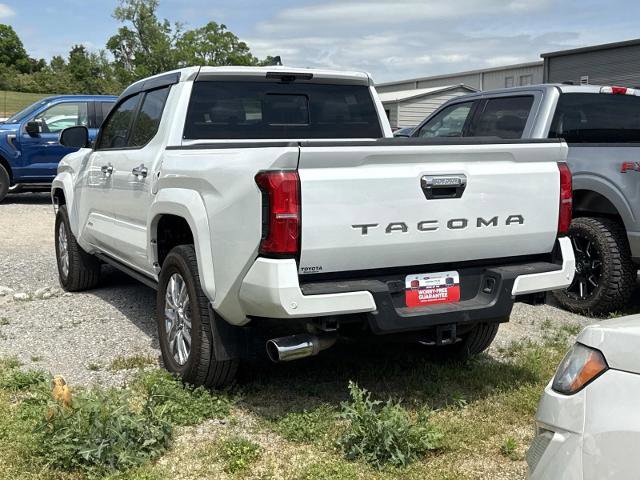 Used 2024 Toyota Tacoma Limited w/ Limited Package (LT) AWD/4WD image 5