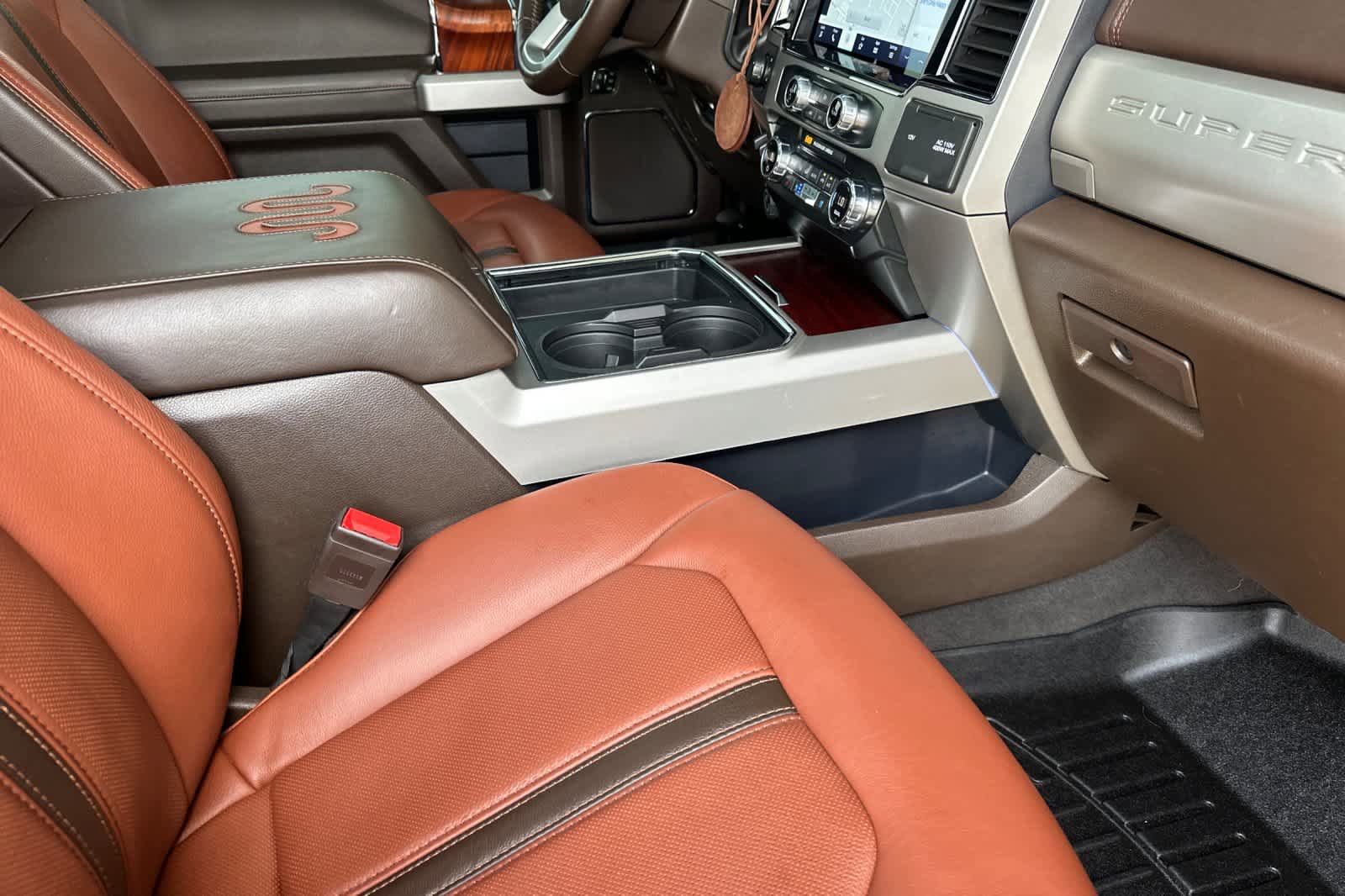 Certified 2022 Ford F350 King Ranch w/ King Ranch Ultimate Package AWD/4WD image 15