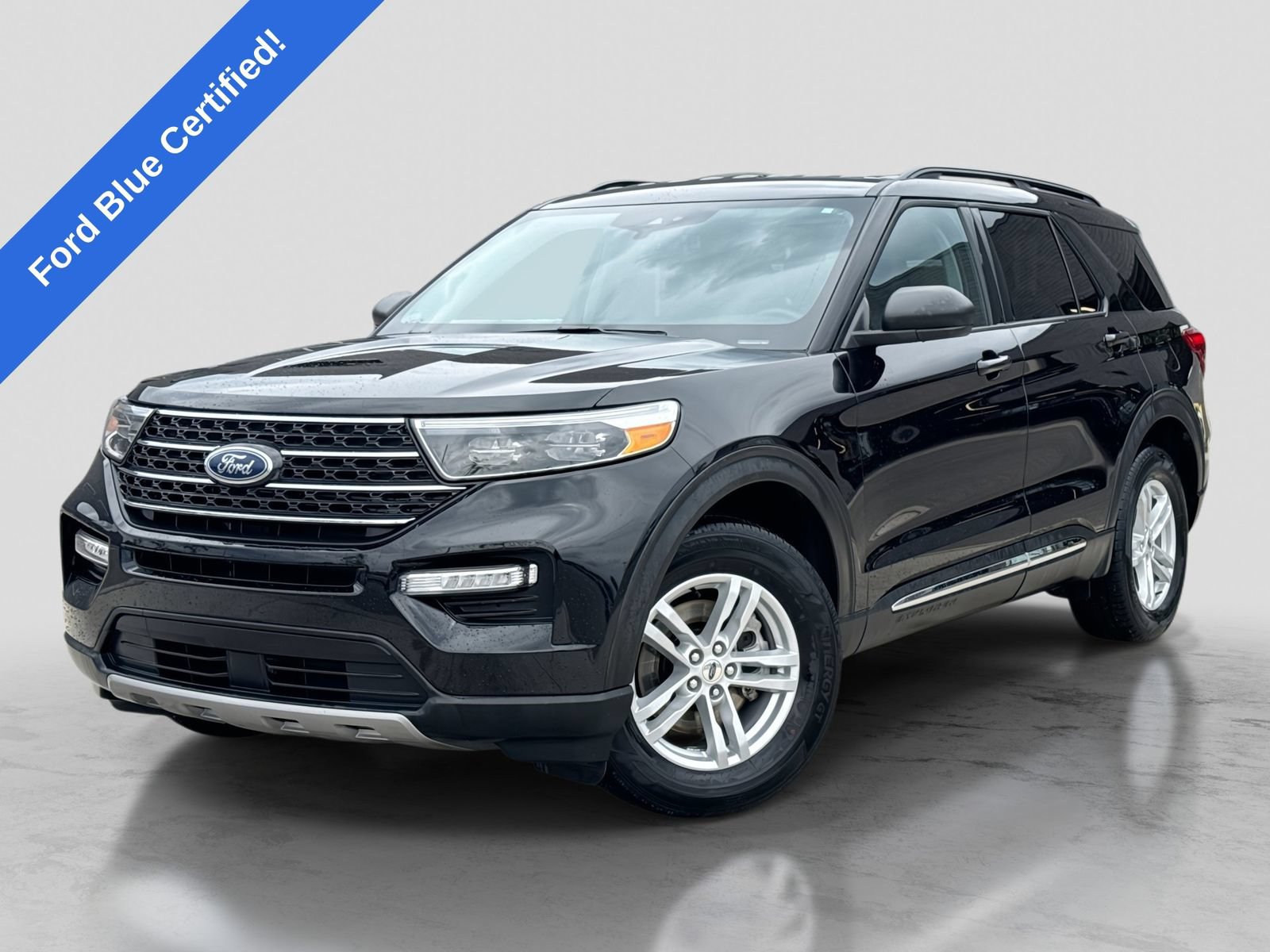 Certified 2023 Ford Explorer XLT w/ Equipment Group 202A