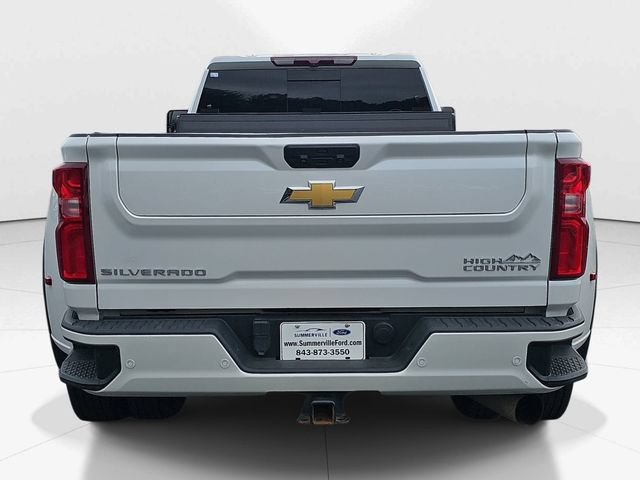 Used 2022 Chevrolet Silverado 3500 High Country w/ Safety Package II AWD/4WD image 4