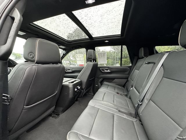 Used 2023 GMC Yukon SLT w/ SLT Premium Package AWD/4WD image 18