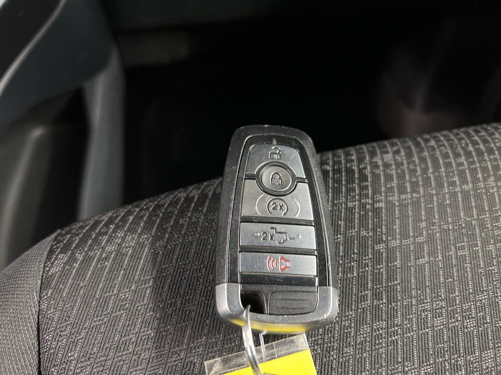 Certified 2022 Ford F150 XLT w/ Equipment Group 302A High image 39