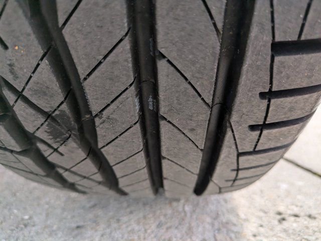 Used 2022 Toyota RAV4 XLE Premium image 14