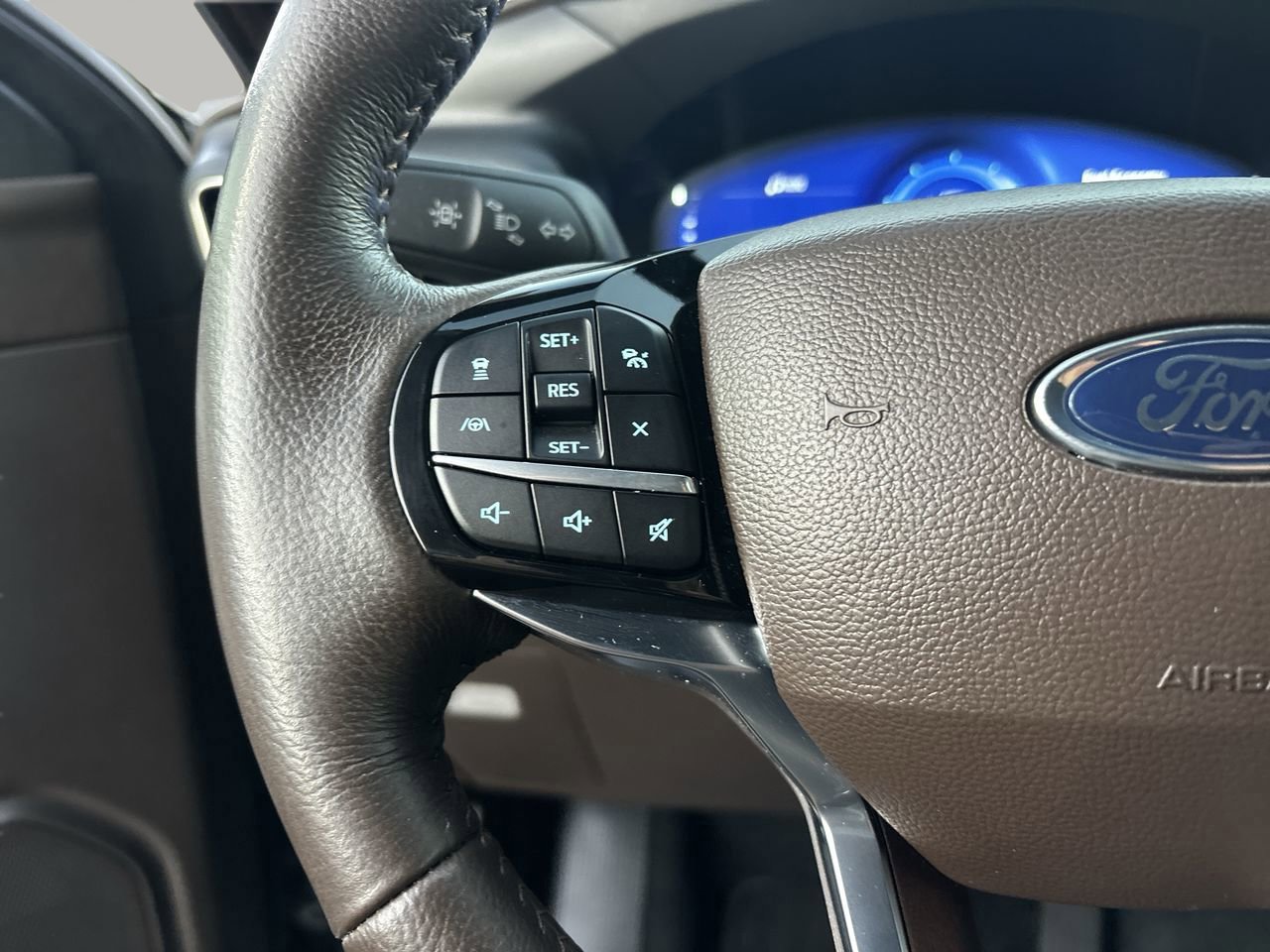 Certified 2024 Ford Explorer King Ranch w/ Technology Package image 31