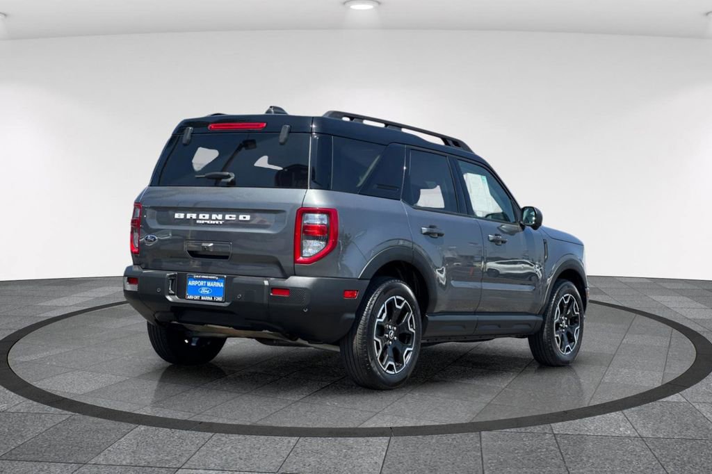 Certified 2025 Ford Bronco Sport Outer Banks w/ Outer Banks Tech Package+ AWD/4WD image 5