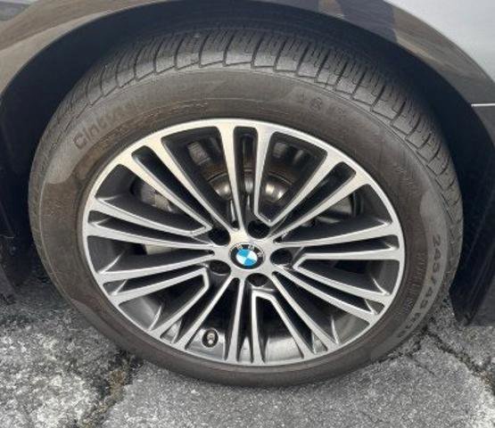 Used 2020 BMW 530i w/ Premium Package image 8