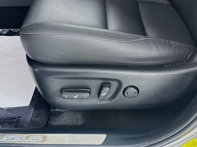 Used 2019 Lexus NX 300 FWD image 18