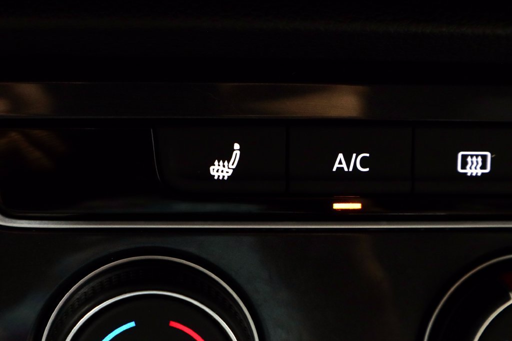 Used 2024 Volkswagen Tiguan S AWD/4WD image 4