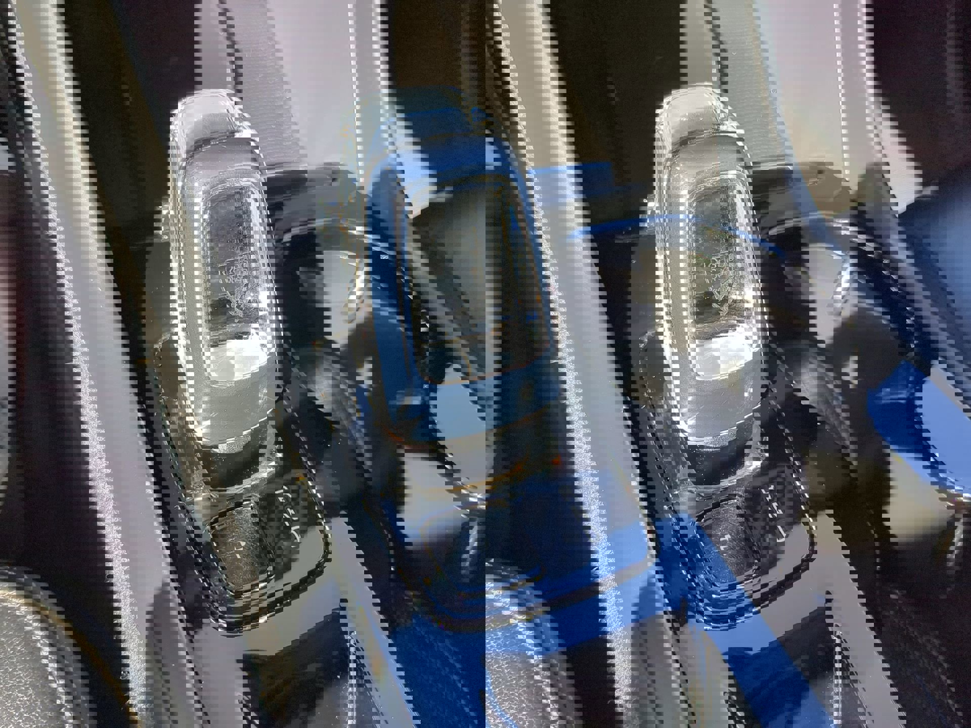 Used 2023 Volvo XC40 B5 Plus image 56