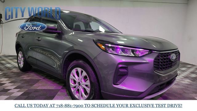 Certified 2025 Ford Escape Active AWD/4WD image 2