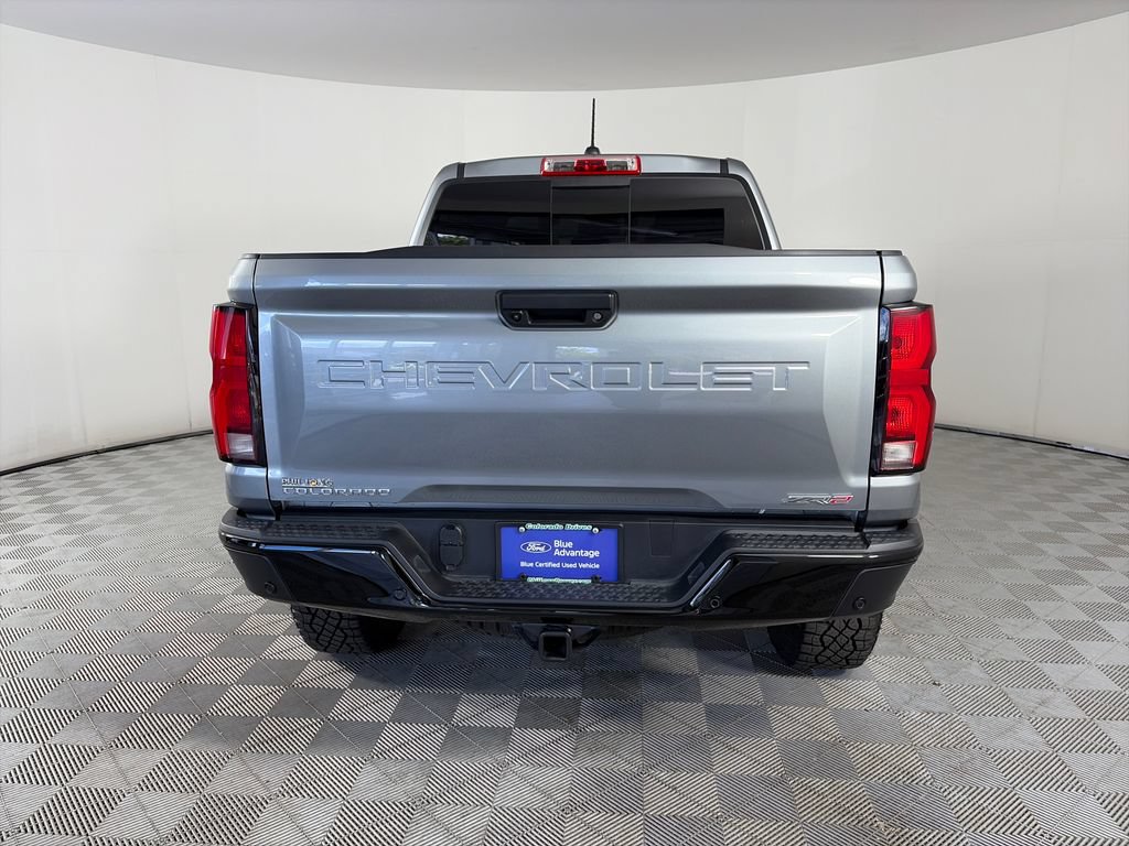 Used 2025 Chevrolet Colorado ZR2 w/ Technology Package AWD/4WD image 6