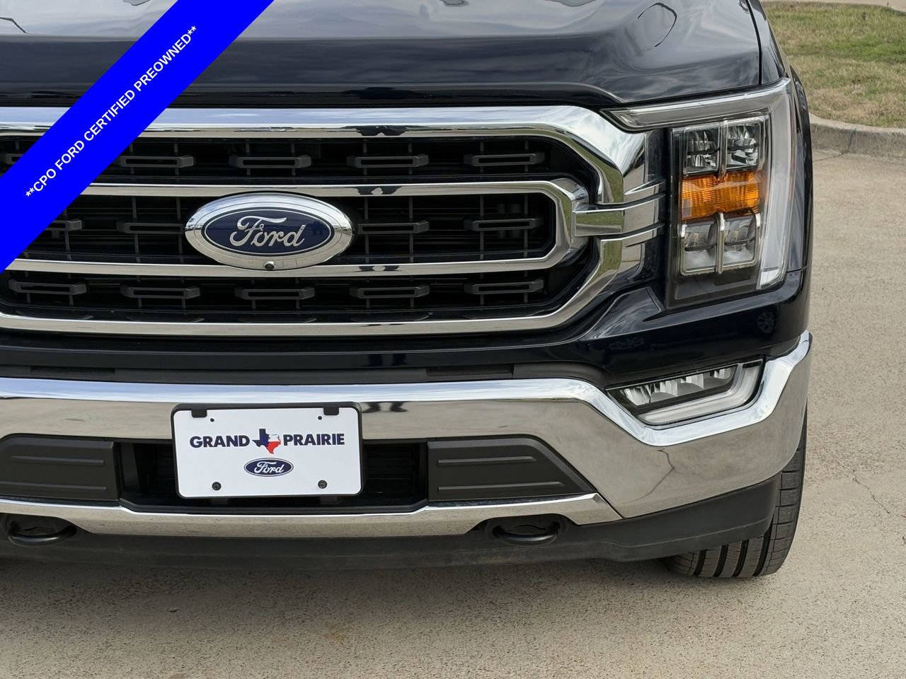 Certified 2022 Ford F150 XLT w/ Equipment Group 302A High image 11