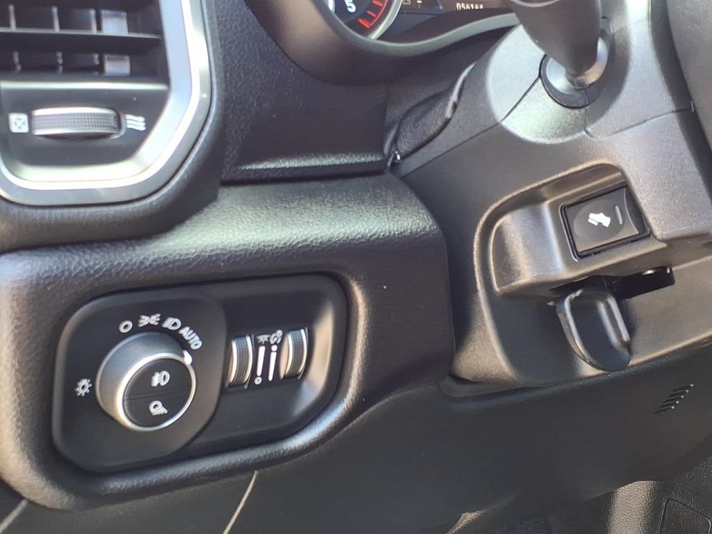 Used 2022 RAM 3500 Laramie RWD image 19