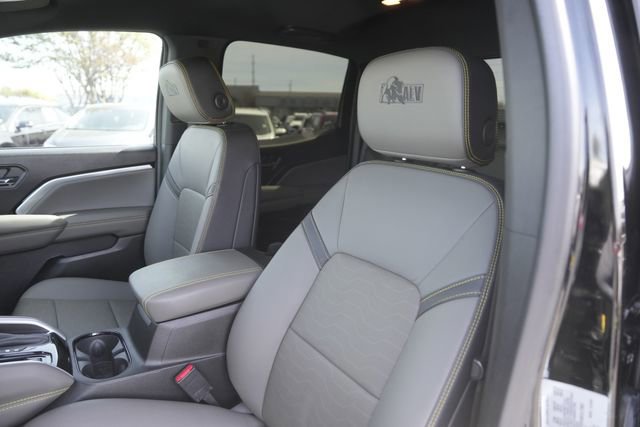 Used 2024 Chevrolet Colorado ZR2 w/ ZR2 Bison Edition image 10