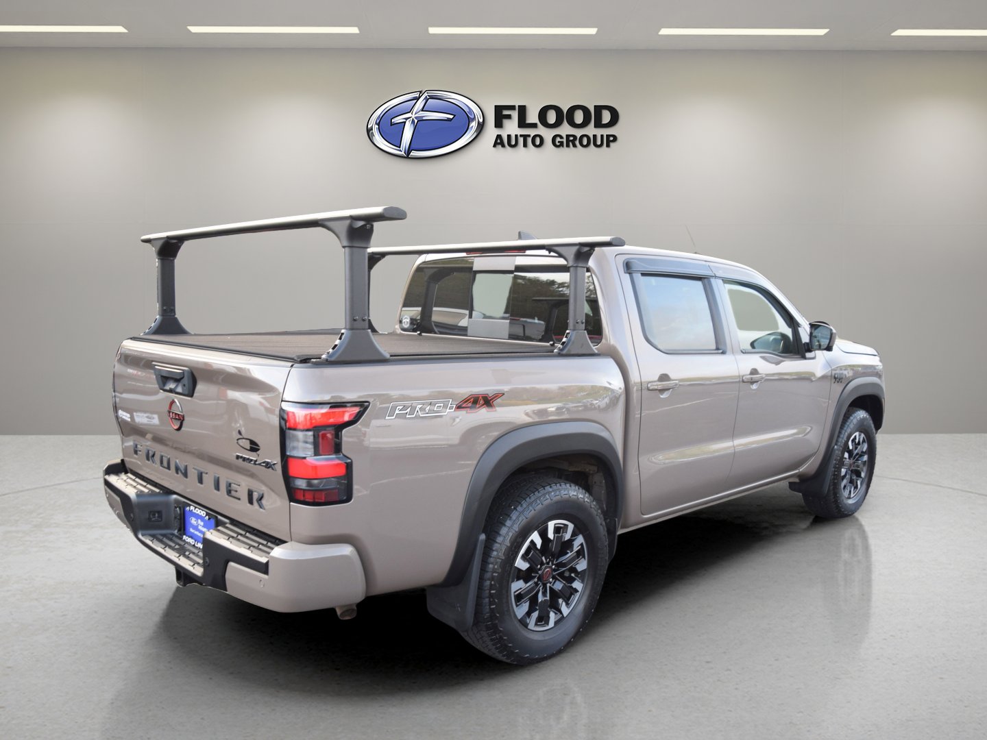 Used 2023 Nissan Frontier PRO-4X w/ Pro Convenience Package AWD/4WD image 4