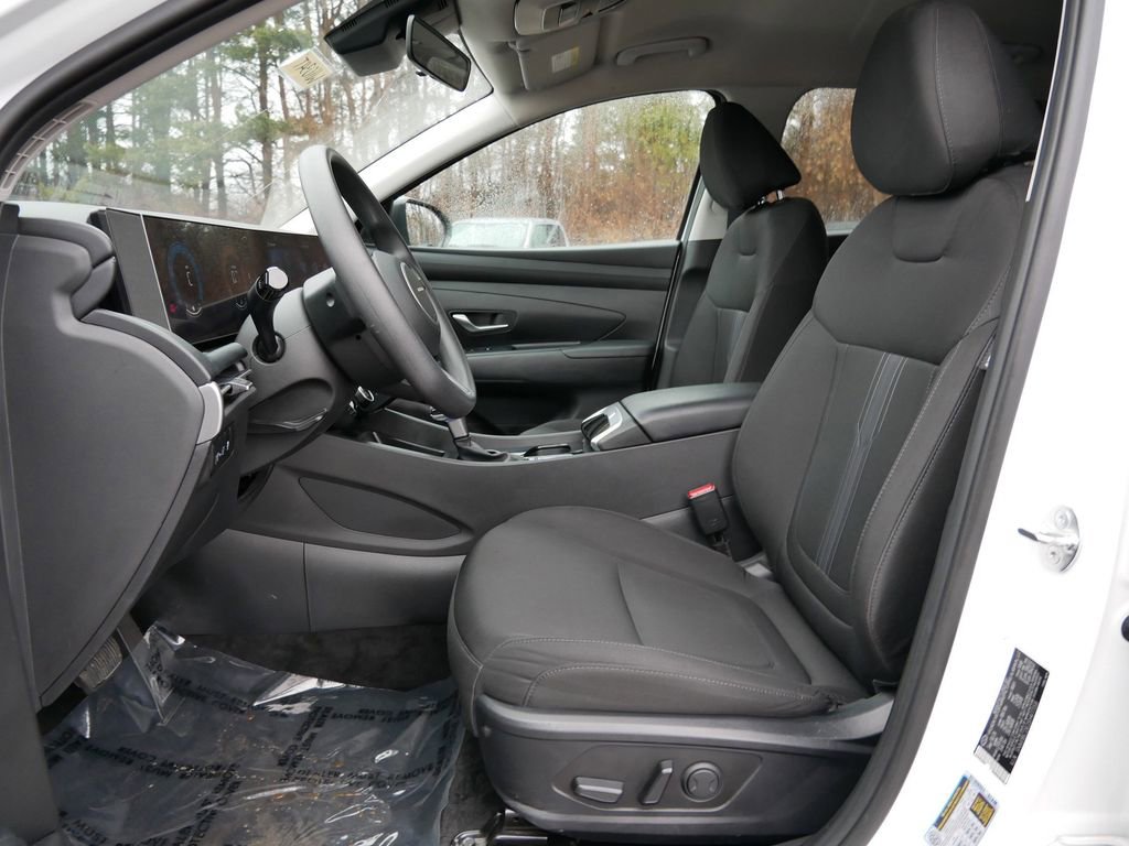 Used 2025 Hyundai Tucson SEL AWD/4WD image 14