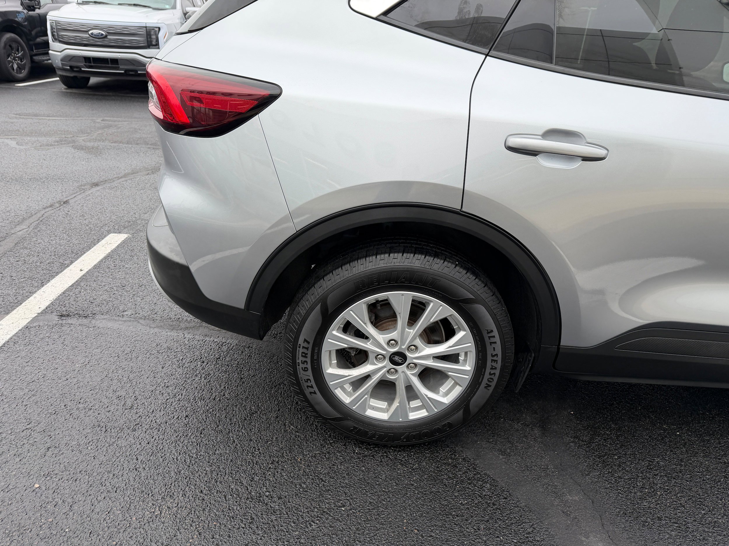 Certified 2023 Ford Escape Active AWD/4WD image 12
