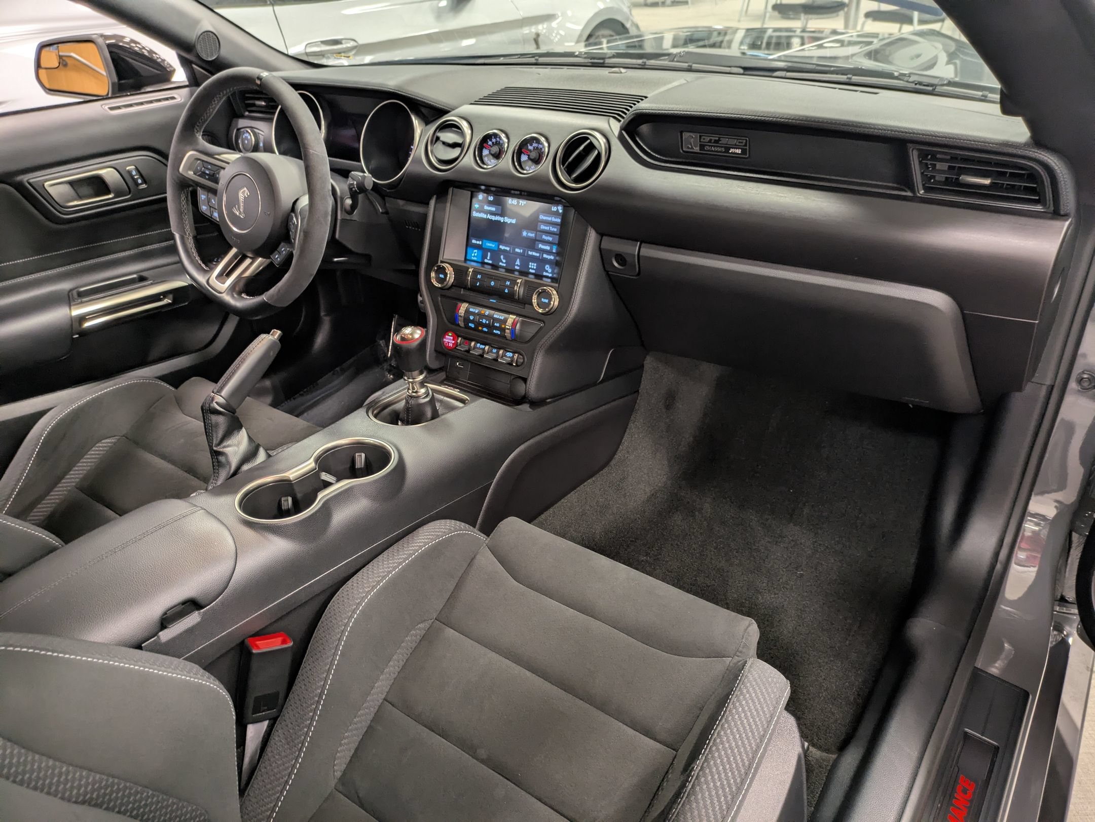 Certified 2018 Ford Mustang Shelby GT350 w/ Electronics Package RWD image 32
