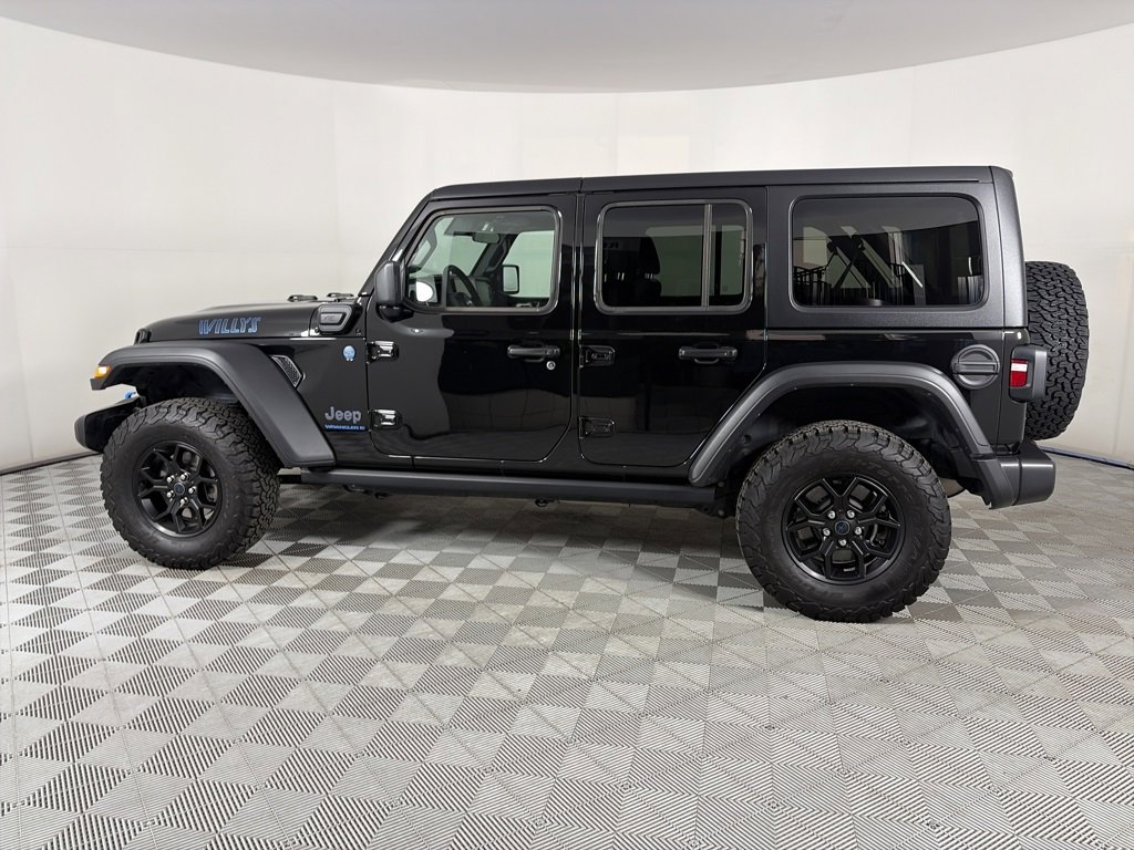 Used 2024 Jeep Wrangler Unlimited image 4