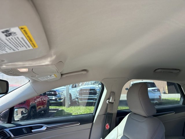 Certified 2017 Ford Fusion SE w/ Fusion SE Technology Package image 12