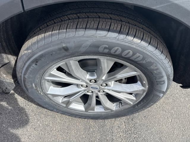 Certified 2023 Ford Explorer XLT w/ Equipment Group 202A image 15