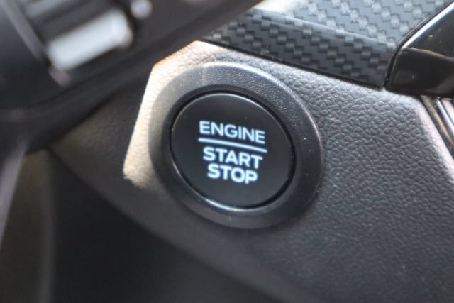 Certified 2025 Ford Escape ST-Line Select AWD/4WD image 20