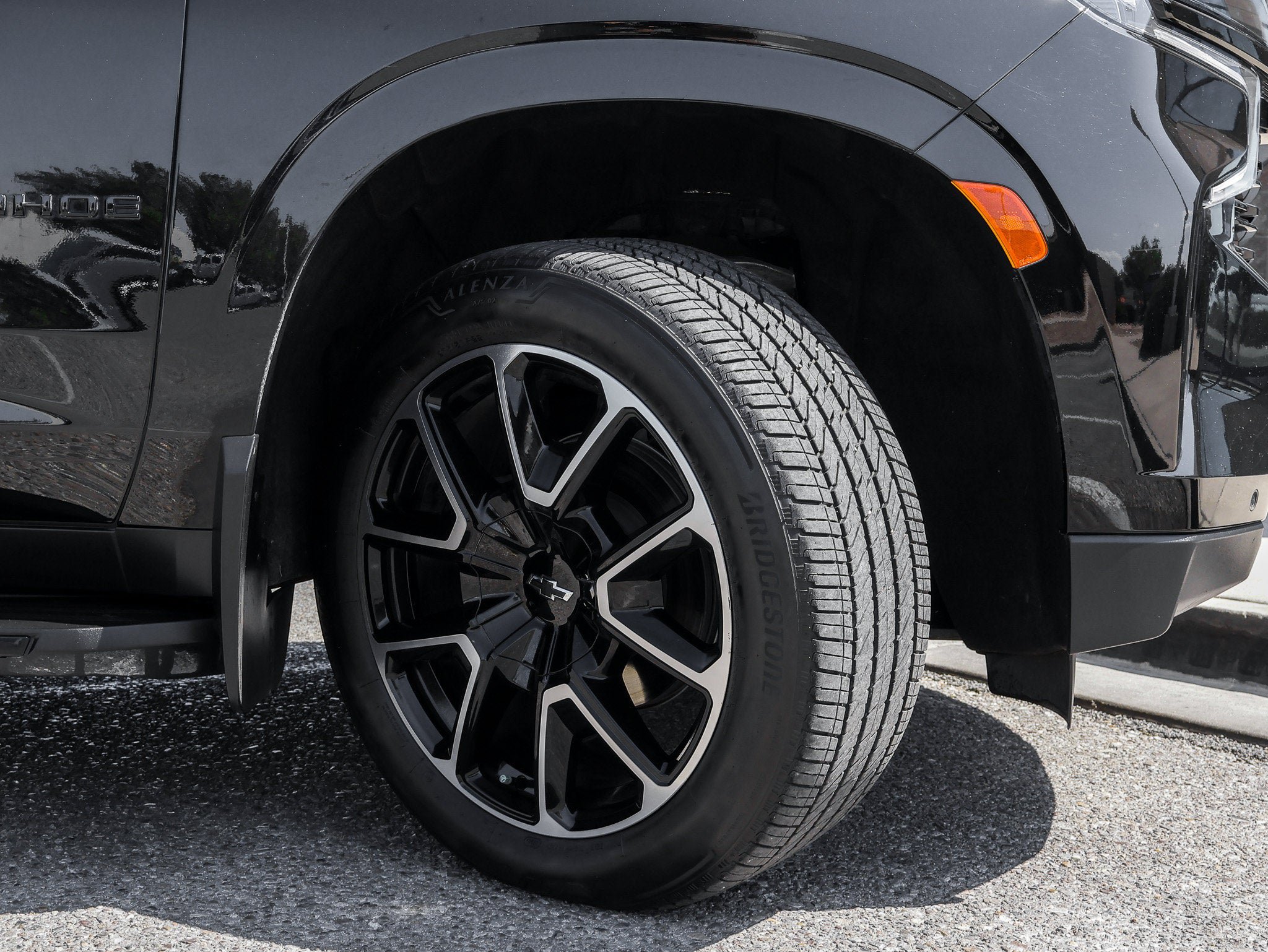 Used 2024 Chevrolet Tahoe RST w/ Luxury Package AWD/4WD image 13
