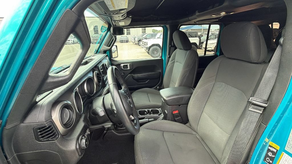 Used 2020 Jeep Wrangler Unlimited Sport AWD/4WD image 23