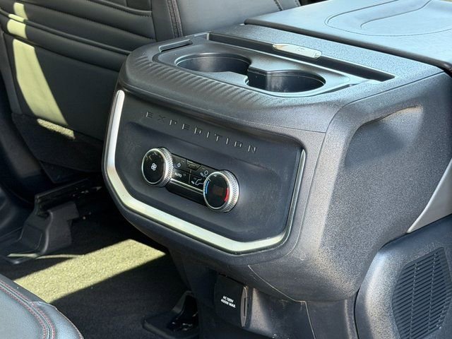 Certified 2025 Ford Expedition Active AWD/4WD image 23