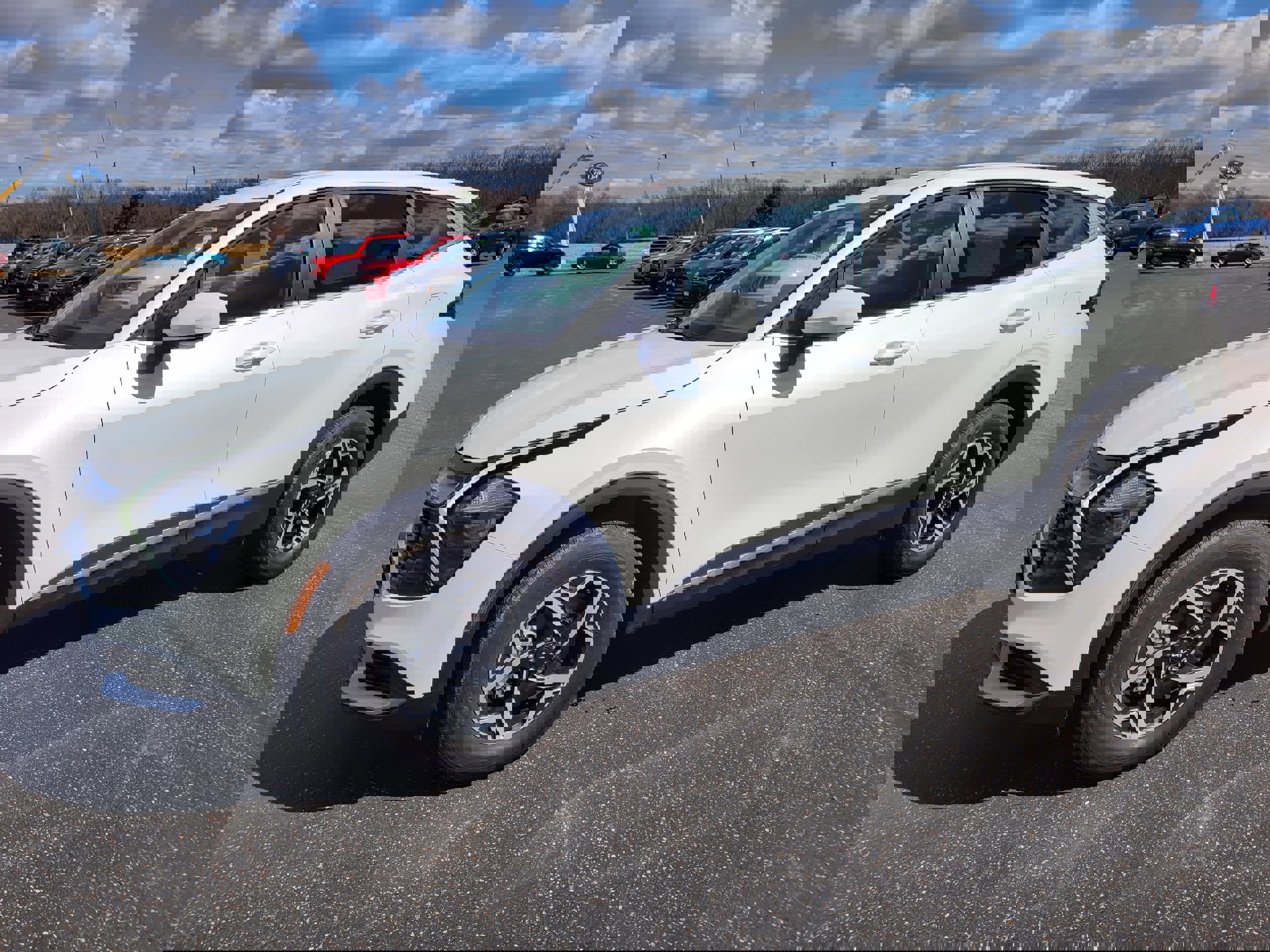 Used 2023 Kia Sportage LX AWD/4WD image 5